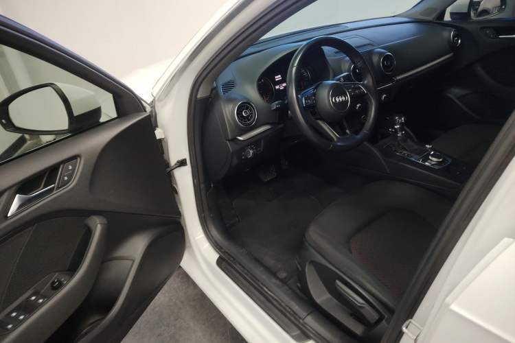 Used Audi A3 2018 30th Anniversary Edition Sportback 35 TFSI Ambition Model Driver Seat