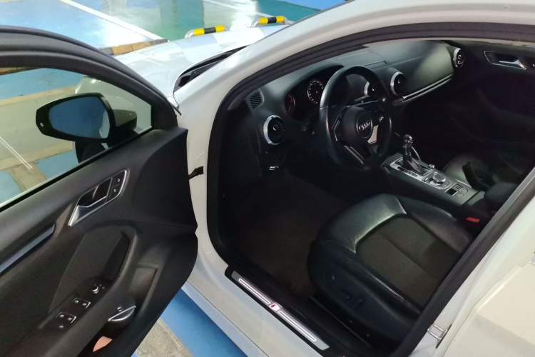 Used Audi A3 2018 30th Anniversary Edition Limousine 35 TFSI Fashion Model Driver Seat