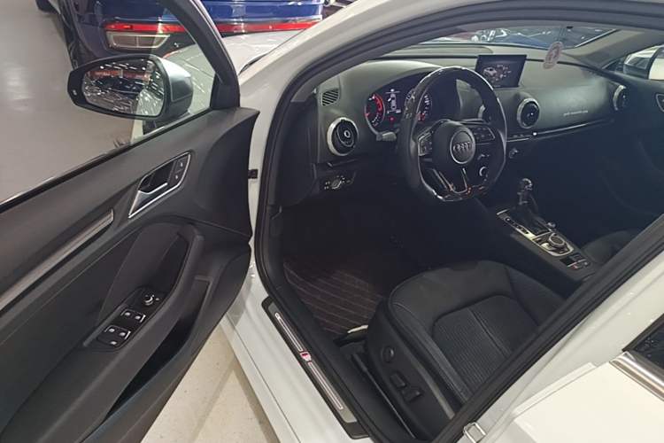 Used Audi A3 2018 30th Anniversary Edition Limousine 35 TFSI Fashion Model Driver Seat