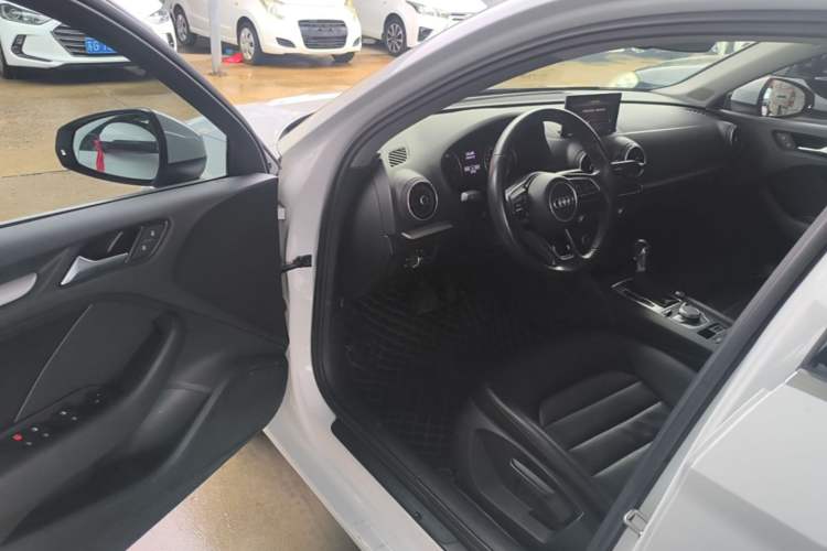 Used Audi A3 2018 30th Anniversary Edition Limousine 35 TFSI Ambition Model Driver Seat