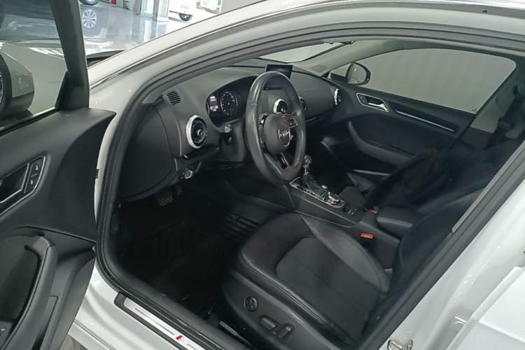 Used Audi A3 2018 30th Anniversary Edition Sportback 35 TFSI Fashion Model Driver Seat