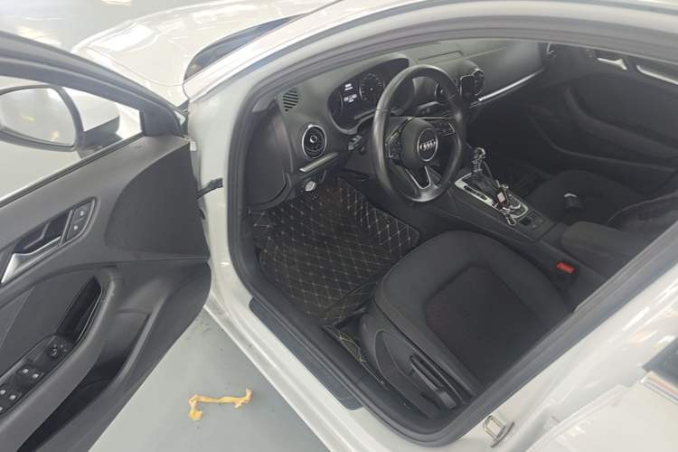 Used Audi A3 2018 30th Anniversary Edition Sportback 35 TFSI Ambition Model Driver Seat