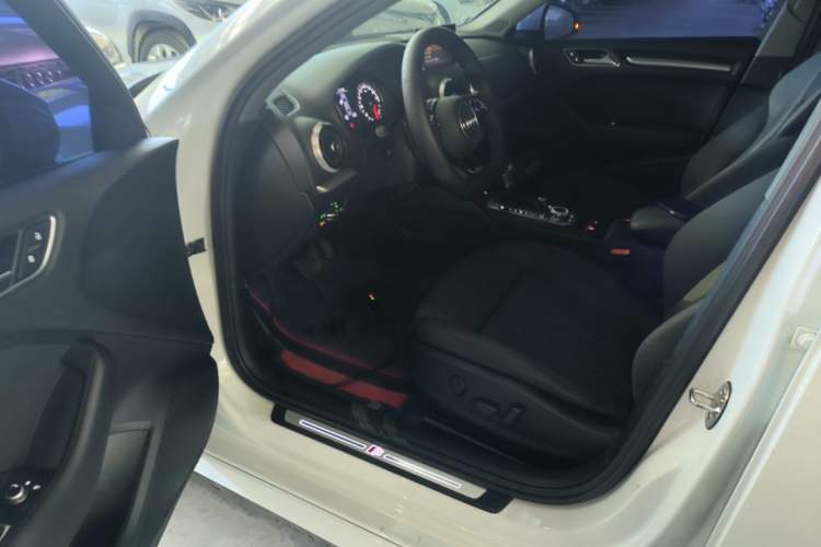 Used Audi A3 2018 30th Anniversary Edition Limousine 35 TFSI Sport Model Driver Seat