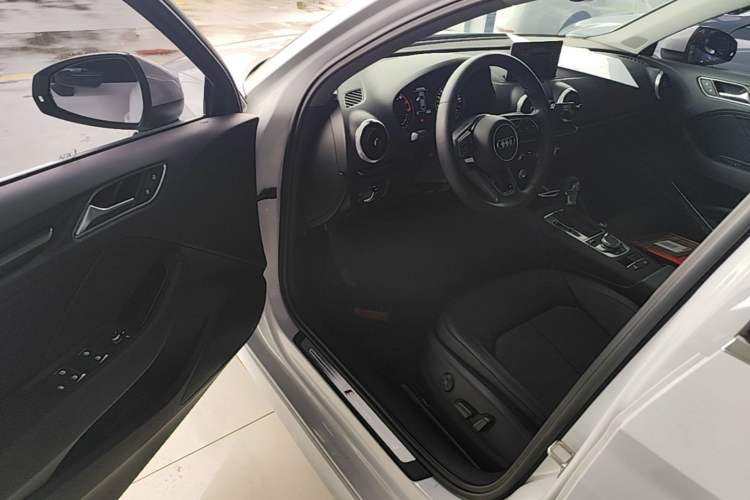 Used Audi A3 2018 30th Anniversary Edition Limousine 35 TFSI Fashion Model Driver Seat