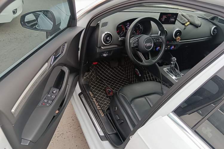 Used Audi A3 2018 30th Anniversary Edition Sportback 35 TFSI Style Model Driver Seat