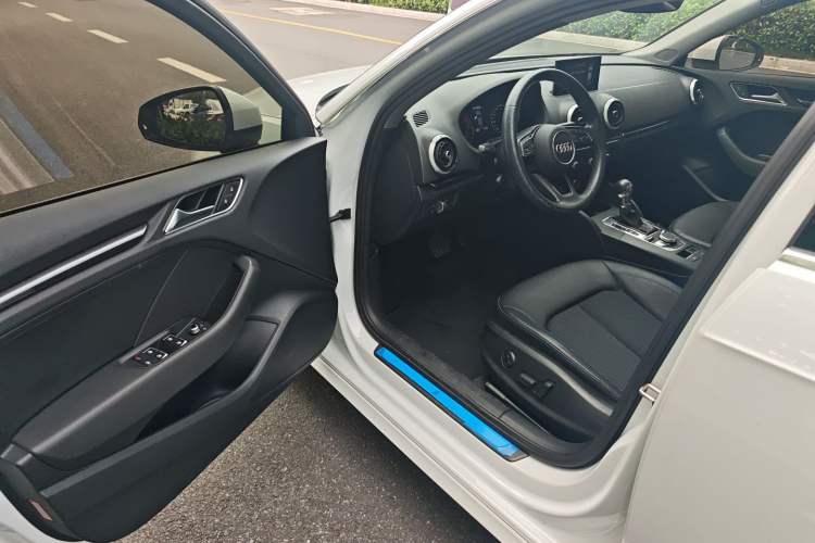 Used Audi A3 2018 30th Anniversary Edition Sportback 35 TFSI Fashion Model Driver Seat