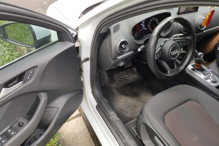 Used Audi A3 2018 30th Anniversary Edition Limousine 35 TFSI Ambition Model Driver Seat