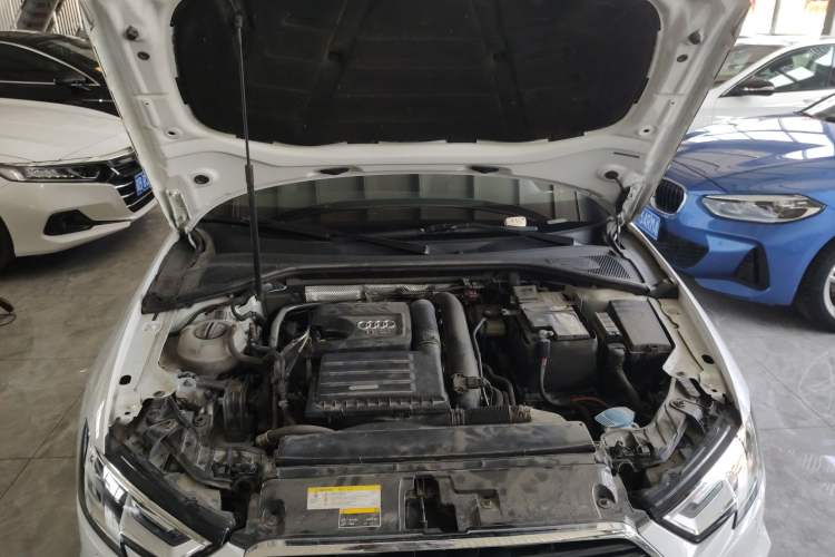 Used Audi A3 2018 30th Anniversary Edition Limousine 35 TFSI Fashion Model Engine Bay
