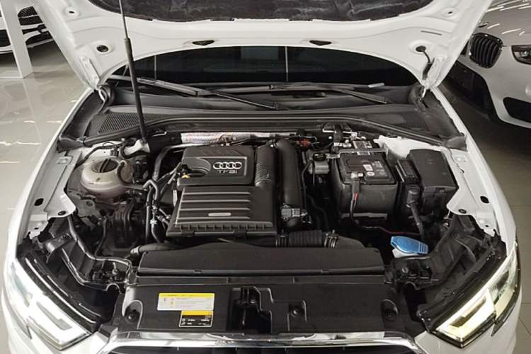 Used Audi A3 2018 30th Anniversary Edition Sportback 35 TFSI Ambition Model Engine Bay