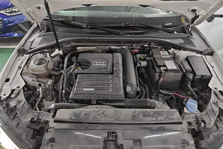 Used Audi A3 2018 30th Anniversary Edition Limousine 35 TFSI Fashion Model Engine Bay