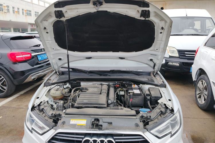 Used Audi A3 2018 30th Anniversary Edition Limousine 35 TFSI Fashion Model Engine Bay