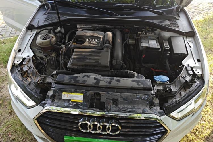 Used Audi A3 2018 30th Anniversary Edition Limousine 35 TFSI Fashion Model Engine Bay