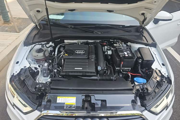 Used Audi A3 2018 30th Anniversary Edition Limousine 35 TFSI Fashion Model Engine Bay