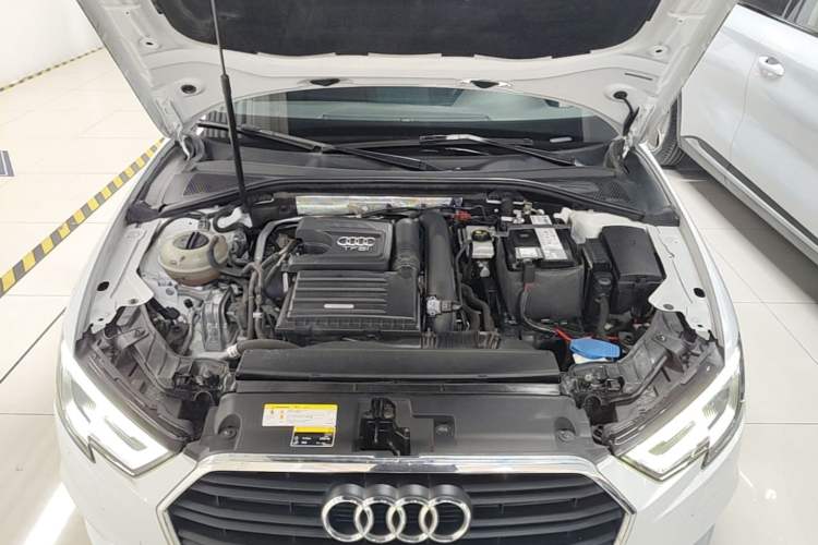 Used Audi A3 2018 30th Anniversary Edition Sportback 35 TFSI Ambition Model Engine Bay