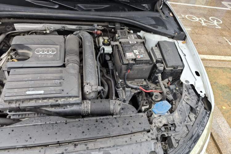 Used Audi A3 2018 30th Anniversary Edition Limousine 35 TFSI Fashion Model Engine Bay Left