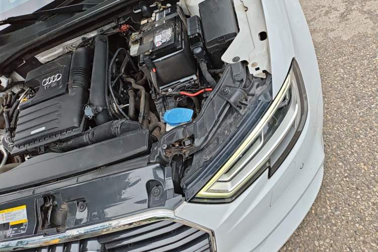 Used Audi A3 2018 30th Anniversary Edition Limousine 35 TFSI Fashion Model Engine Bay Left