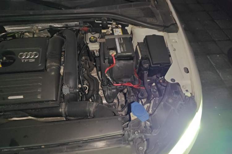 Used Audi A3 2018 30th Anniversary Edition Limousine 35 TFSI Style Model Engine Bay Left