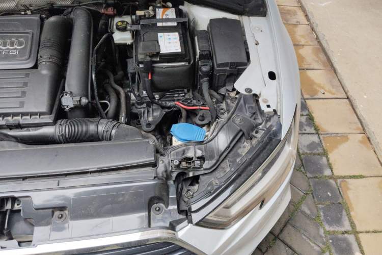Used Audi A3 2018 30th Anniversary Edition Limousine 35 TFSI Sport Model Engine Bay Left