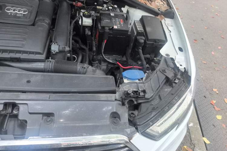 Used Audi A3 2018 30th Anniversary Edition Sportback 35 TFSI Sport Model Engine Bay Left
