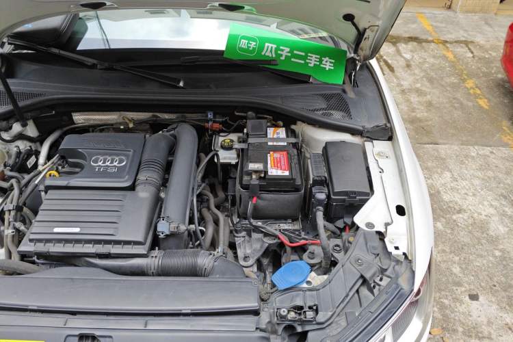 Used Audi A3 2018 30th Anniversary Edition Sportback 35 TFSI Ambition Model Engine Bay Left
