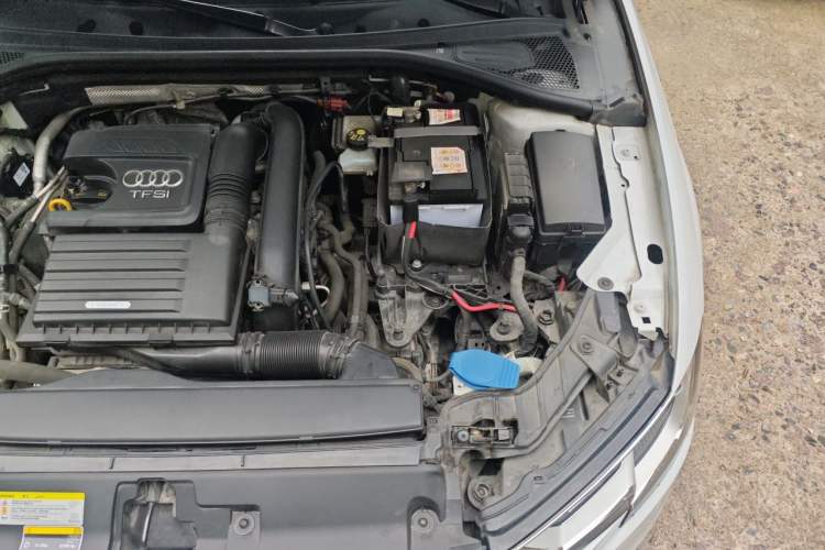 Used Audi A3 2018 30th Anniversary Edition Sportback 35 TFSI Ambition Model Engine Bay Left