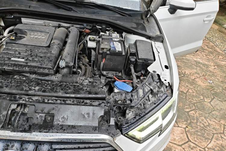 Used Audi A3 2018 30th Anniversary Edition Limousine 35 TFSI Ambition Model Engine Bay Left
