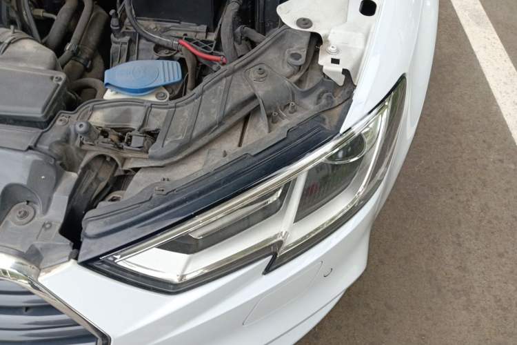 Used Audi A3 2018 30th Anniversary Edition Sportback 35 TFSI Fashion Model Engine Bay Left