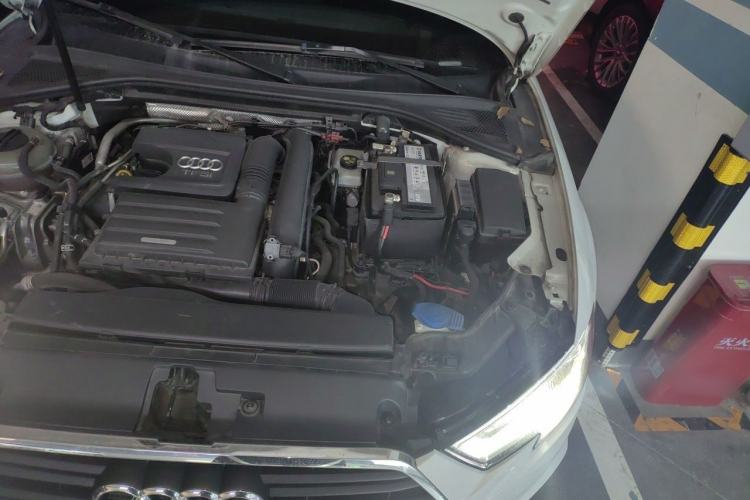 Used Audi A3 2018 30th Anniversary Edition Limousine 35 TFSI Ambition Model Engine Bay Left