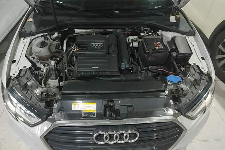 Used Audi A3 2018 30th Anniversary Edition Limousine 35 TFSI Fashion Model Engine Bay