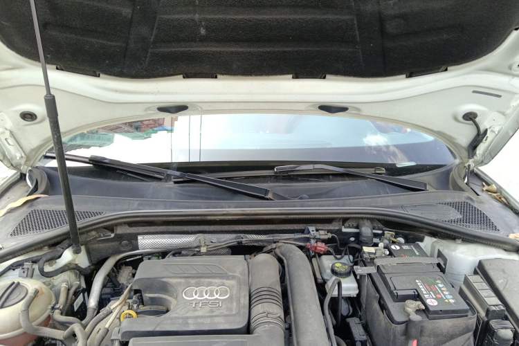 Used Audi A3 2018 30th Anniversary Edition Limousine 35 TFSI Fashion Model Engine Bay