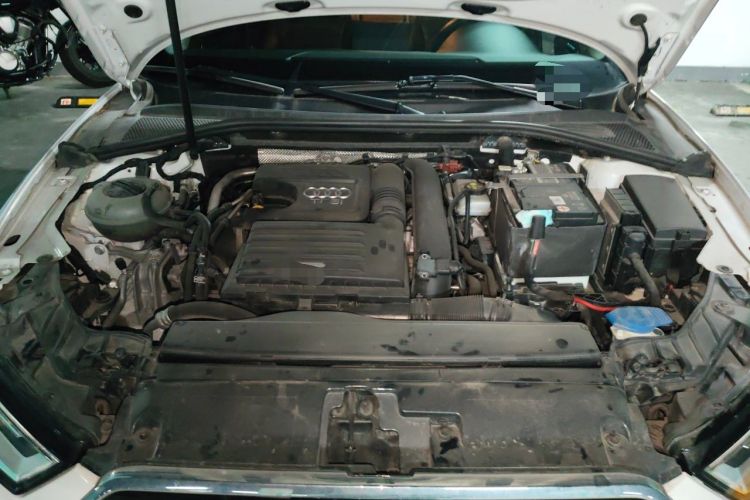 Used Audi A3 2018 30th Anniversary Edition Limousine 35 TFSI Fashion Model Engine Bay