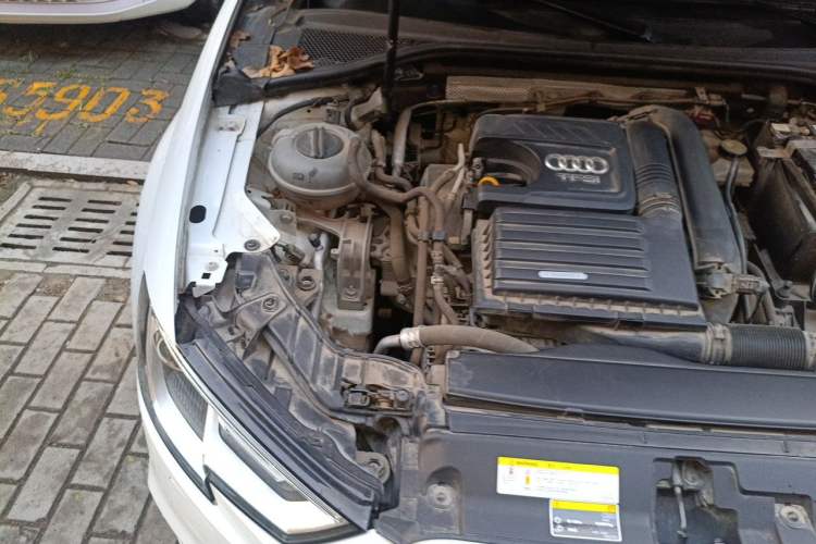 Used Audi A3 2018 30th Anniversary Edition Limousine 35 TFSI Ambition Model Engine Bay Right