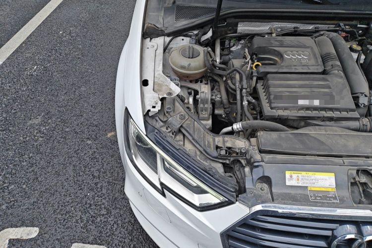 Used Audi A3 2018 30th Anniversary Edition Sportback 35 TFSI Fashion Model Engine Bay Right