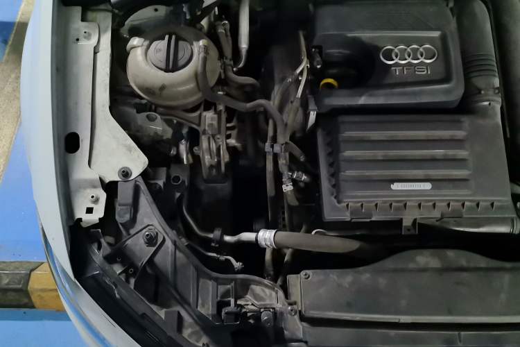 Used Audi A3 2018 30th Anniversary Edition Limousine 35 TFSI Fashion Model Engine Bay Right