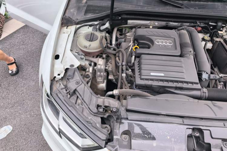 Used Audi A3 2018 30th Anniversary Edition Limousine 35 TFSI Fashion Model Engine Bay Right