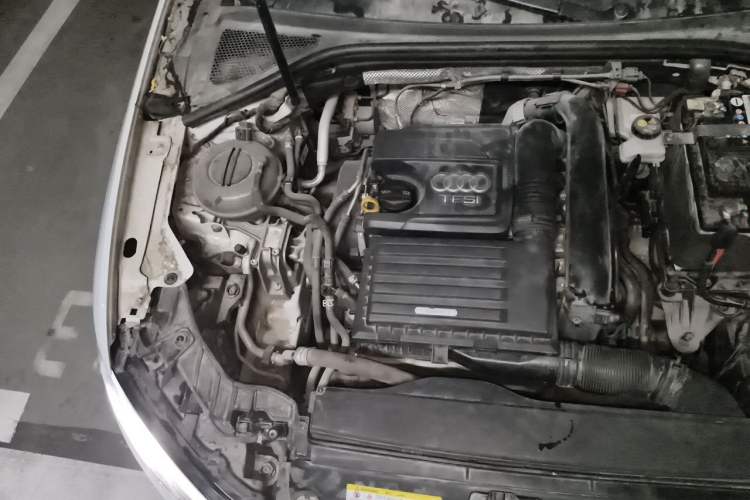 Used Audi A3 2018 30th Anniversary Edition Sportback 35 TFSI Ambition Model Engine Bay Right