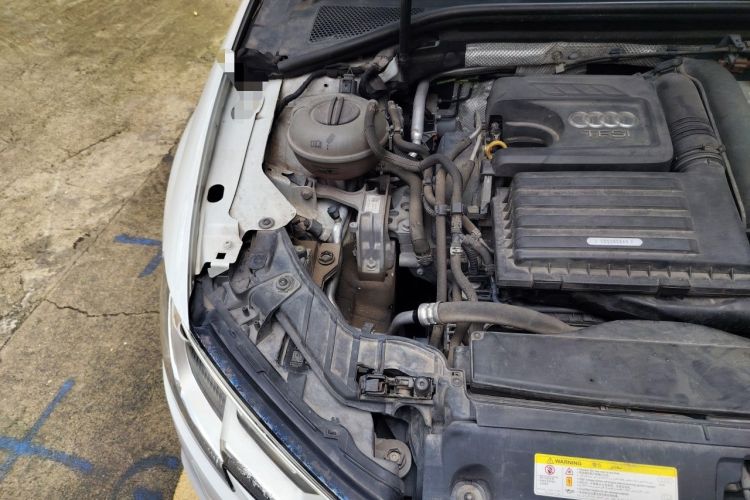 Used Audi A3 2018 30th Anniversary Edition Limousine 35 TFSI Ambition Model Engine Bay Right