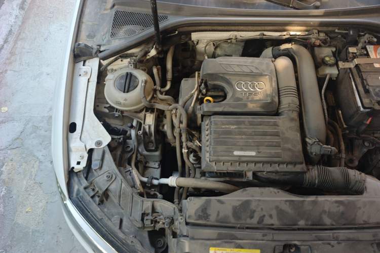 Used Audi A3 2018 30th Anniversary Edition Sportback 35 TFSI Style Model Engine Bay Right