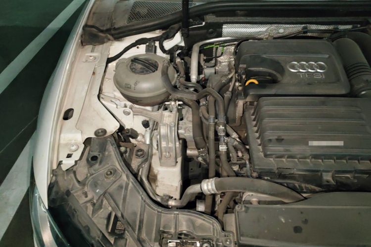 Used Audi A3 2018 30th Anniversary Edition Limousine 35 TFSI Fashion Model Engine Bay Right