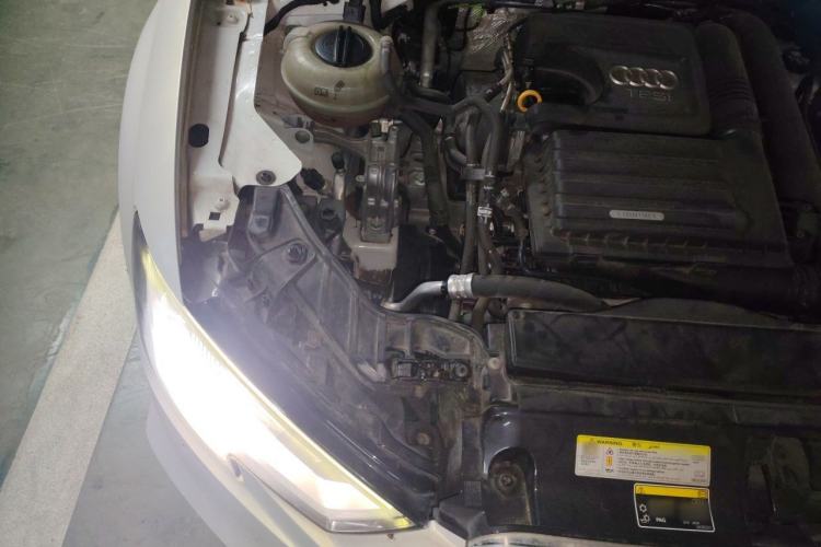 Used Audi A3 2018 30th Anniversary Edition Limousine 35 TFSI Fashion Model Engine Bay Right