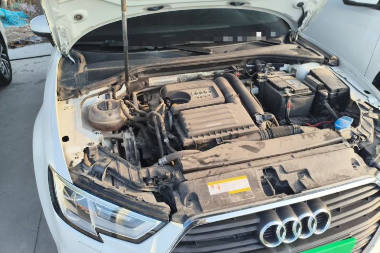 Used Audi A3 2018 30th Anniversary Edition Limousine 35 TFSI Ambition Model Engine Bay Right