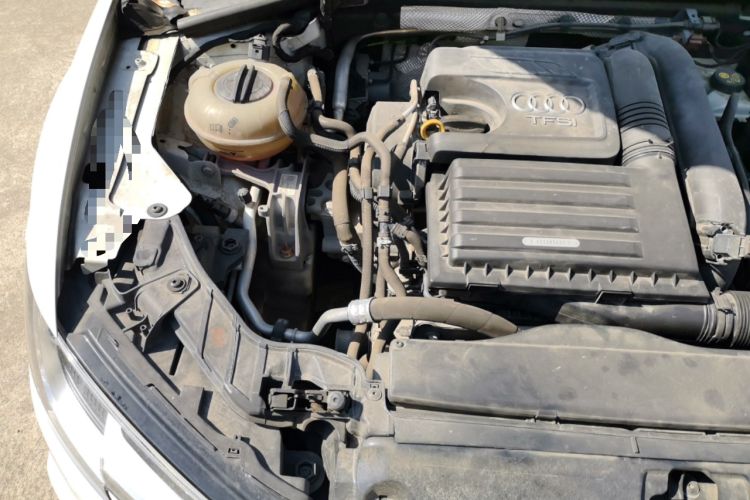 Used Audi A3 2018 30th Anniversary Edition Limousine 35 TFSI Fashion Model Engine Bay Right