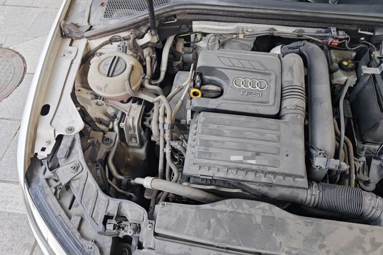 Used Audi A3 2018 30th Anniversary Edition Limousine 35 TFSI Ambition Model Engine Bay Right