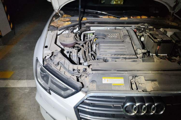 Used Audi A3 2018 30th Anniversary Edition Limousine 35 TFSI Fashion Model Engine Bay Right