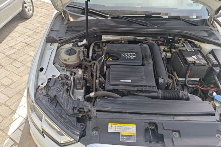 Used Audi A3 2018 30th Anniversary Edition Sportback 35 TFSI Ambition Model Engine Bay Right