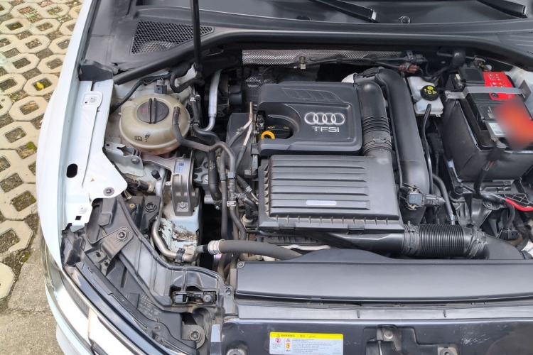 Used Audi A3 2018 30th Anniversary Edition Limousine 35 TFSI Fashion Model Engine Bay Right
