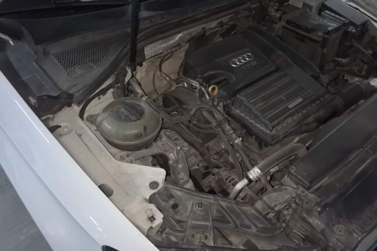 Used Audi A3 2018 30th Anniversary Edition Sportback 35 TFSI Fashion Model Engine Bay Right