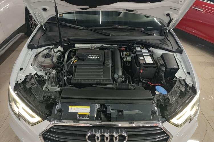 Used Audi A3 2018 30th Anniversary Edition Limousine 35 TFSI Fashion Model Engine Bay