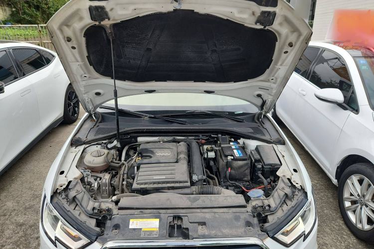 Used Audi A3 2018 30th Anniversary Edition Sportback 35 TFSI Ambition Model Engine Bay