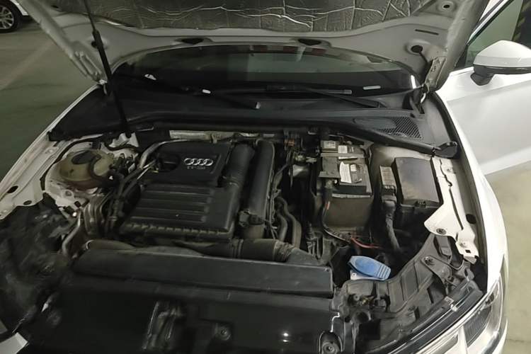 Used Audi A3 2018 30th Anniversary Edition Limousine 35 TFSI Fashion Model Engine Bay